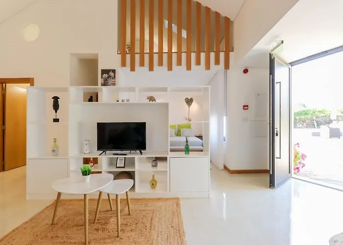 Farm stay Casa Do Casal - With Swimming Pool Viana do Castelo