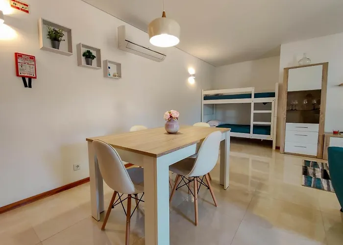 Farm stay Casa Do Casal - With Swimming Pool Viana do Castelo