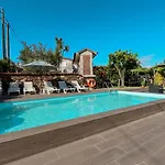 Casa Do Casal - With Swimming Pool مزرعة للإقامة