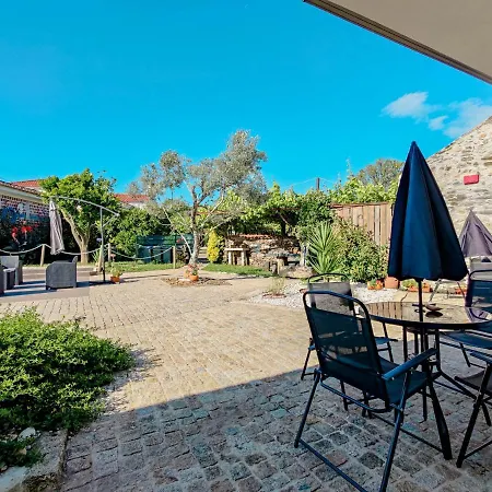 Фермерский дом Casa Do Casal - With Swimming Pool Виана-ду-Каштелу
